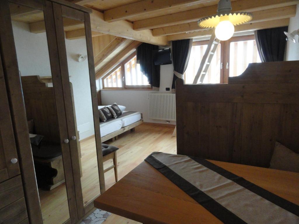 B&B Mas Di Zonadi ラッビ 部屋 写真